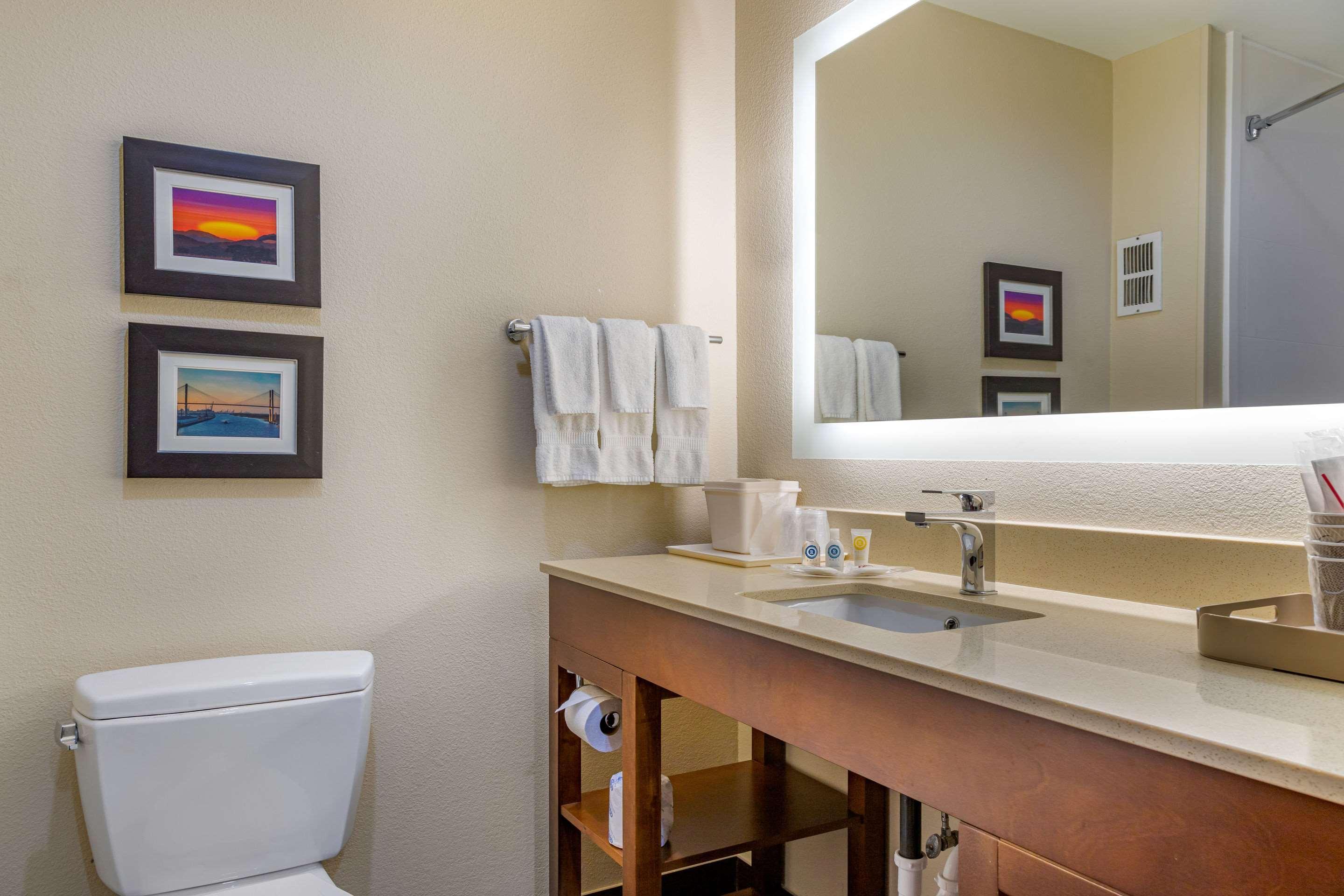 Comfort Suites Savannah Gateway I-95 Джорджтаун Екстер'єр фото