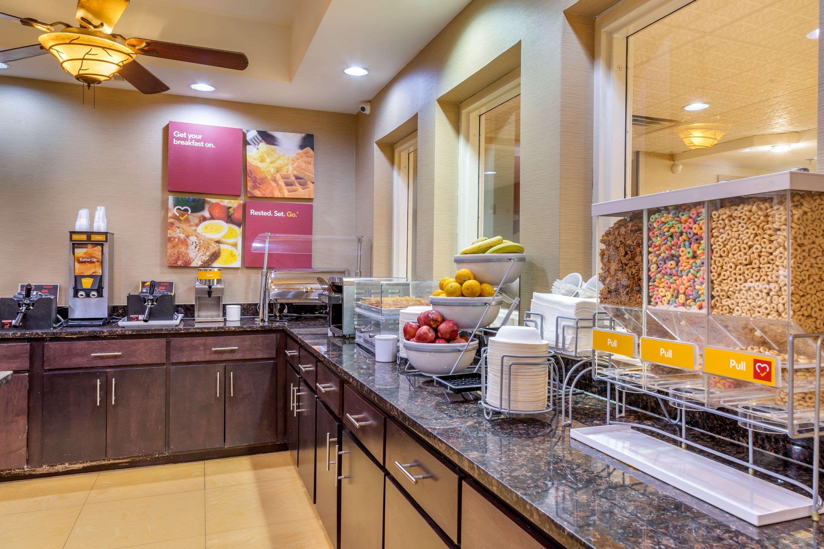 Comfort Suites Savannah Gateway I-95 Джорджтаун Екстер'єр фото